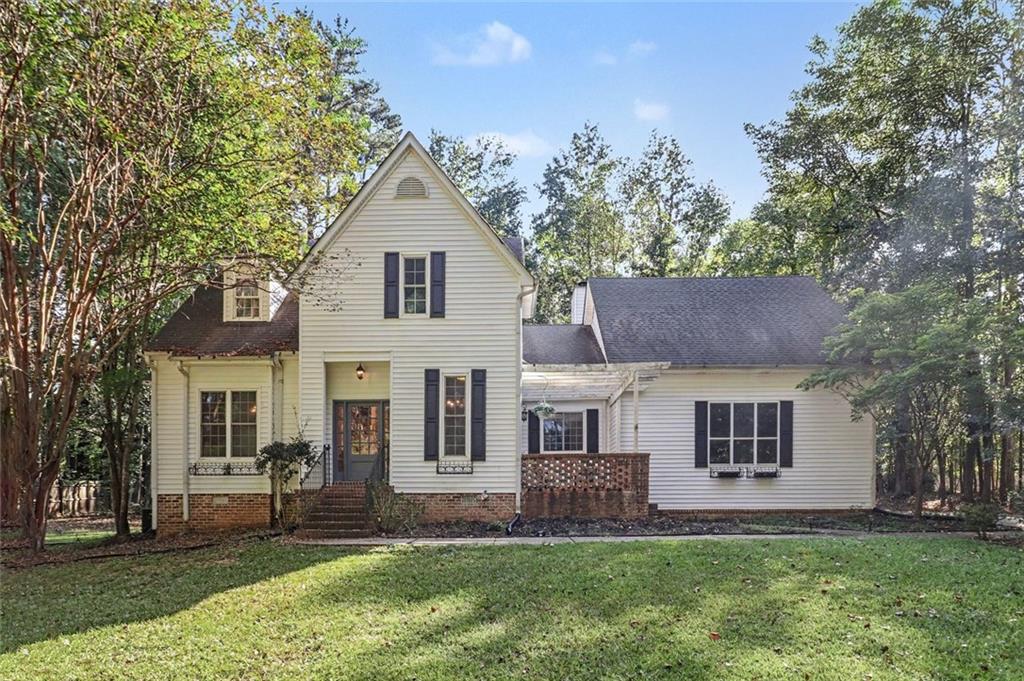 180 Courtland Drive — photo