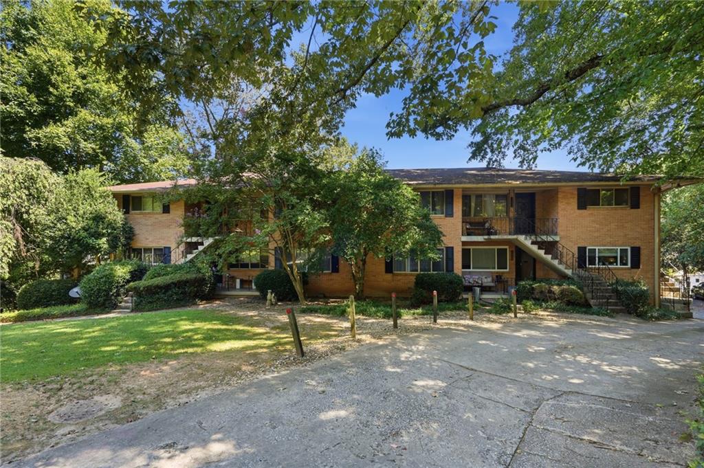 1466 E Rock Springs Road NE — photo
