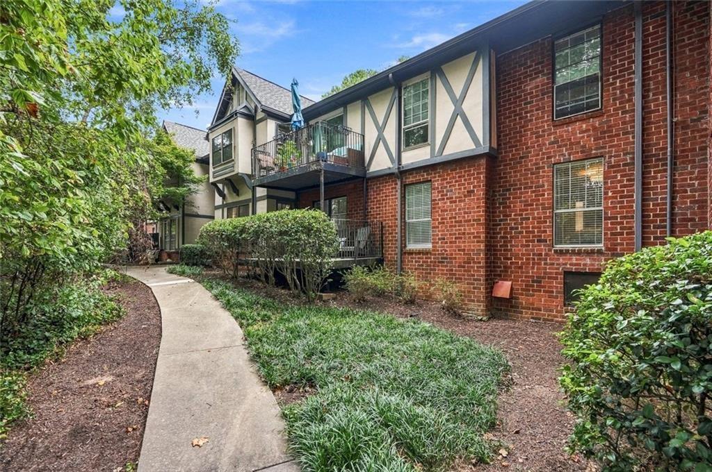 6851 Roswell Road Unit Q-15 — photo