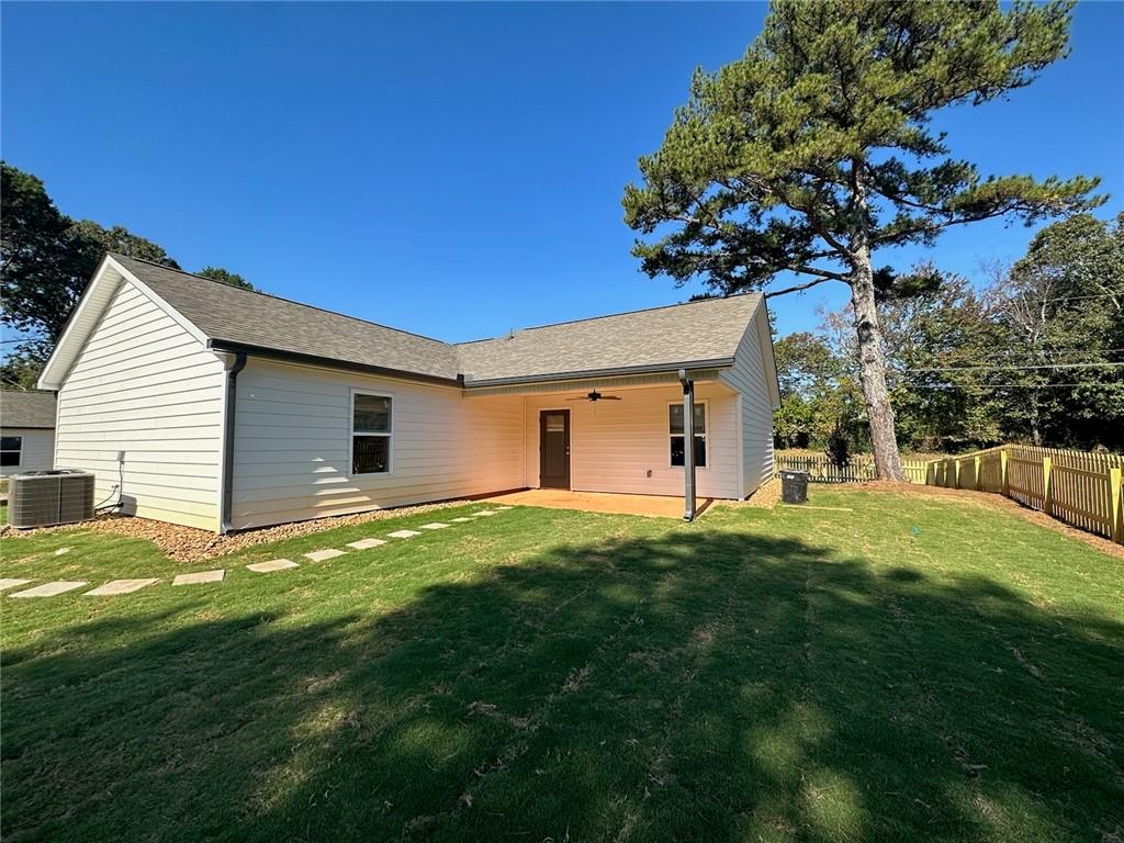 5907 Maiden Lane — photo