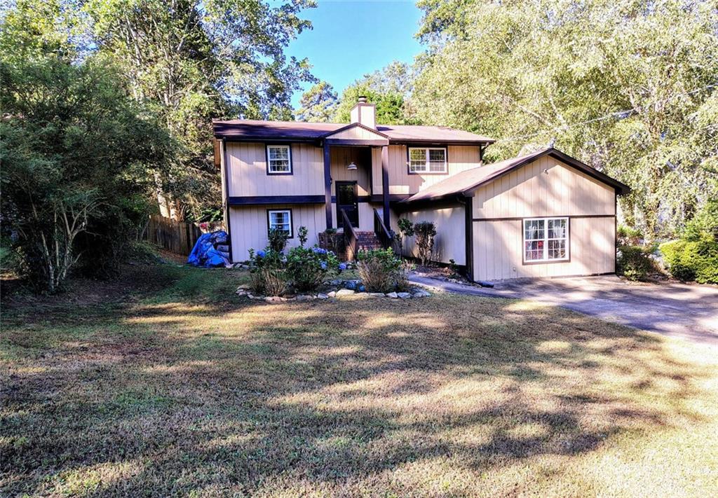 2865 Lanier Beach South Road — photo