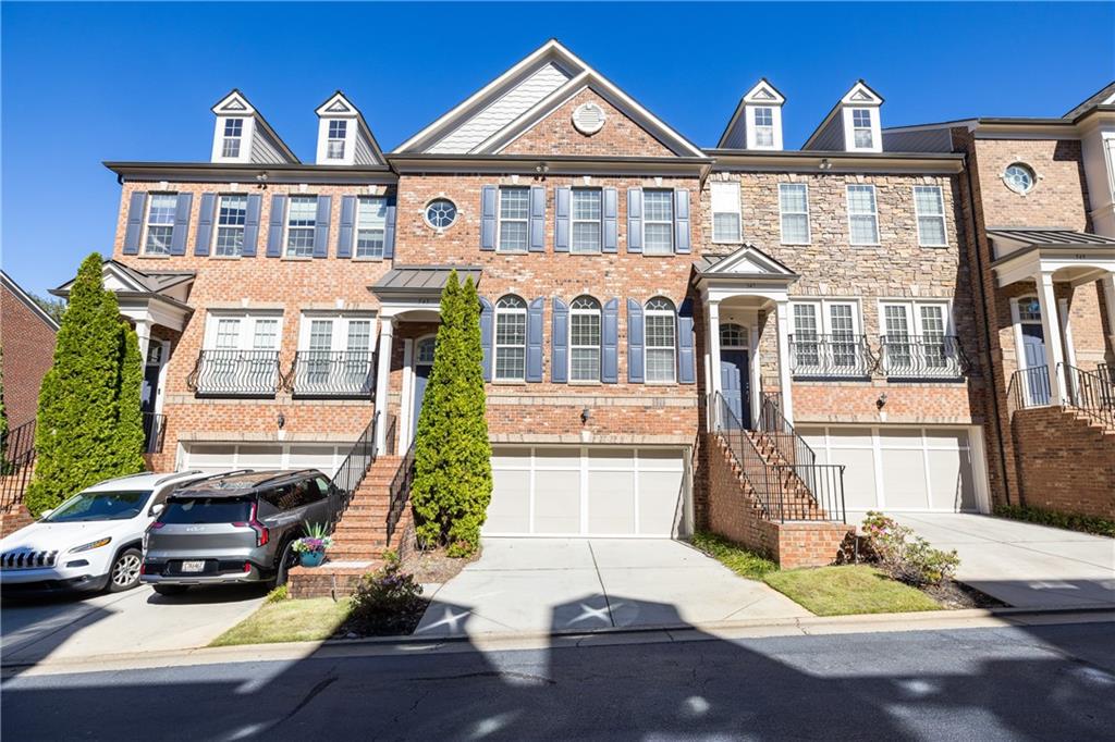 545 Sarabrook Place — photo