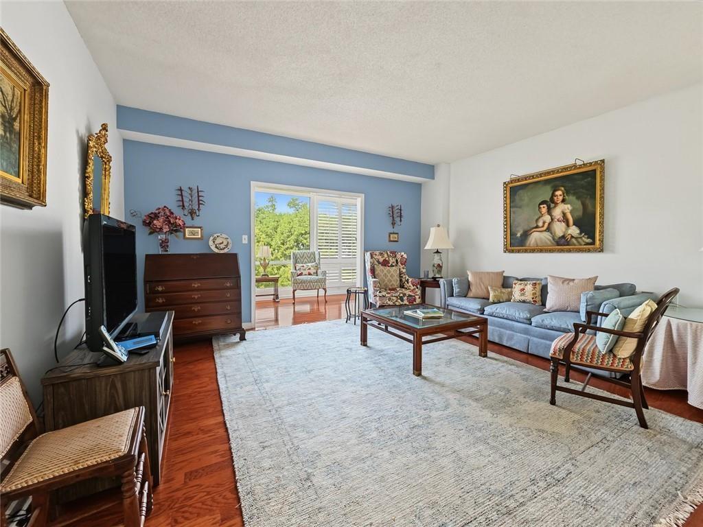 1800 Clairmont Lk Unit a703 — photo