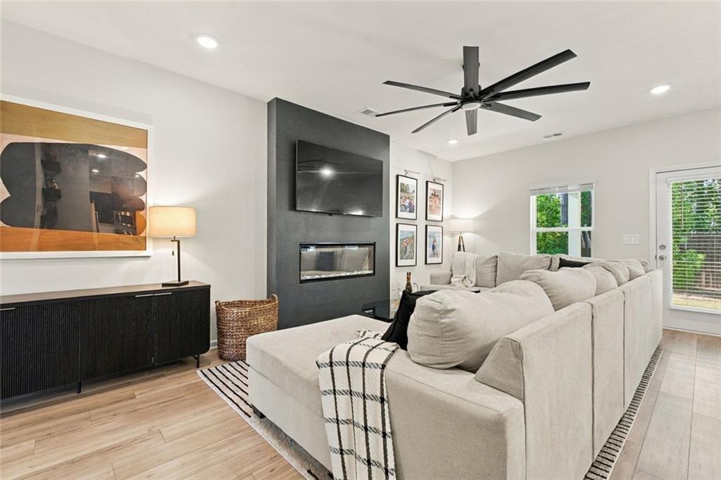 1170 Chastain Drive — photo