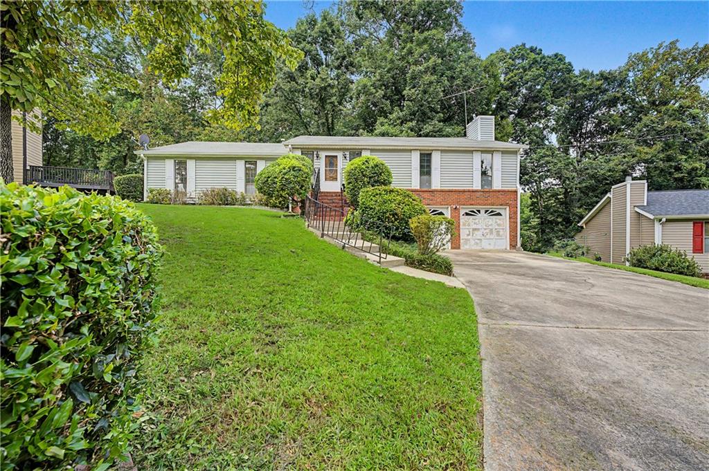 2847 Kathryn Circle SW — photo