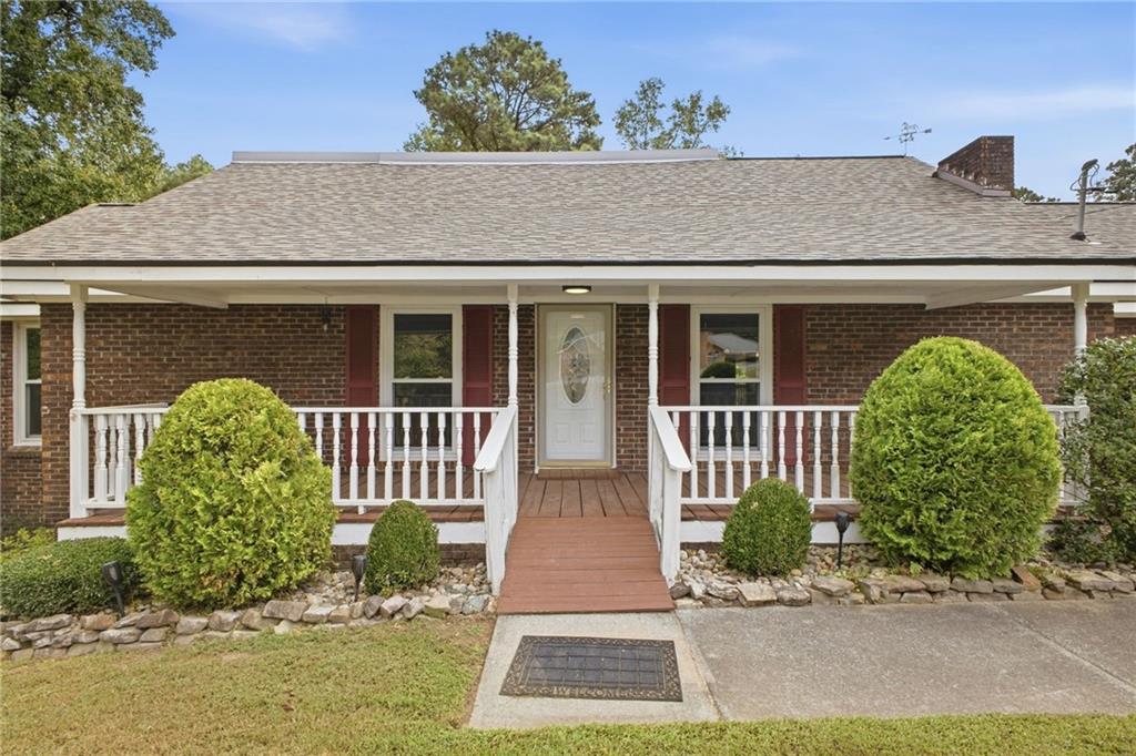 18 College View Drive SW — photo