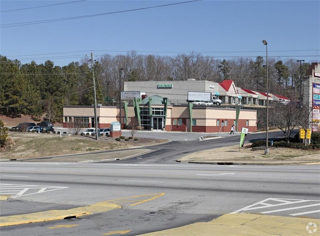 3065 S Cobb Dr. — photo