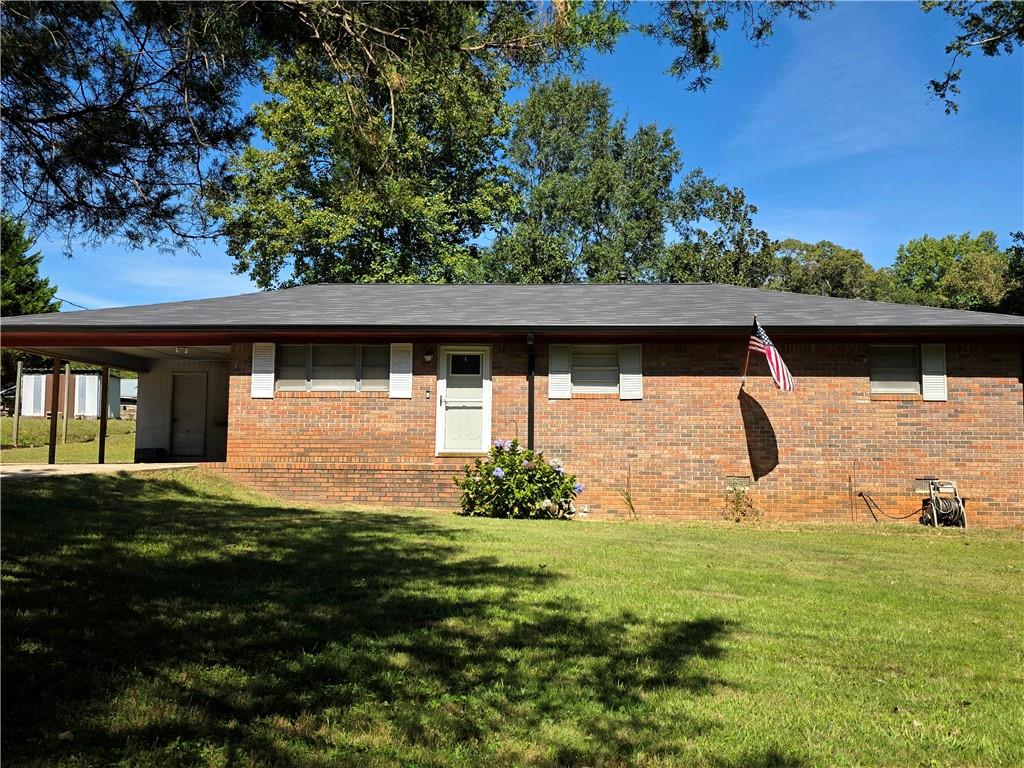 223 Lakeview Drive — photo