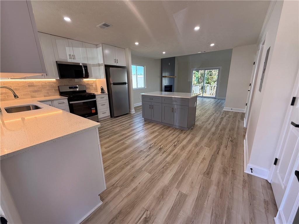 1174 Ridgecrest Lane SE — photo