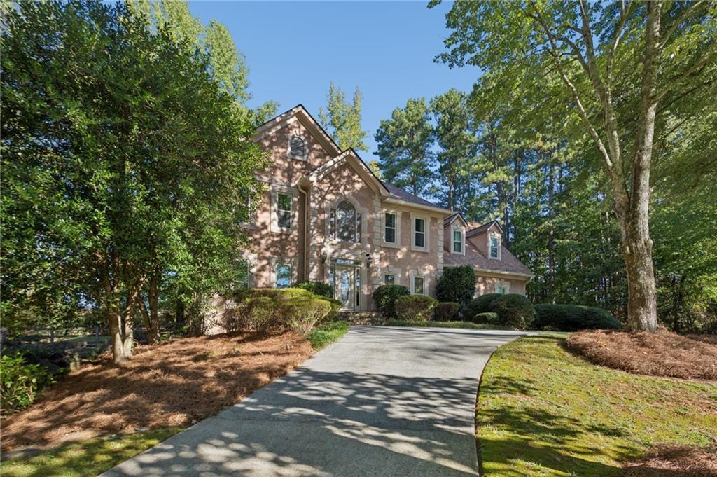 1471 Mahogany Chase NW — photo