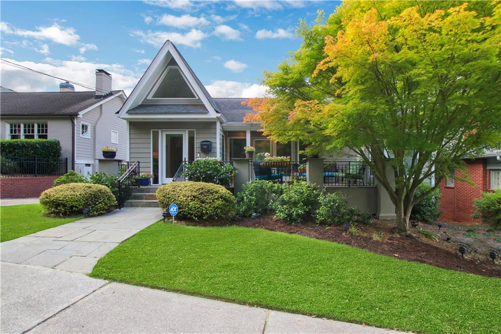 925 Highland Terrace NE — photo