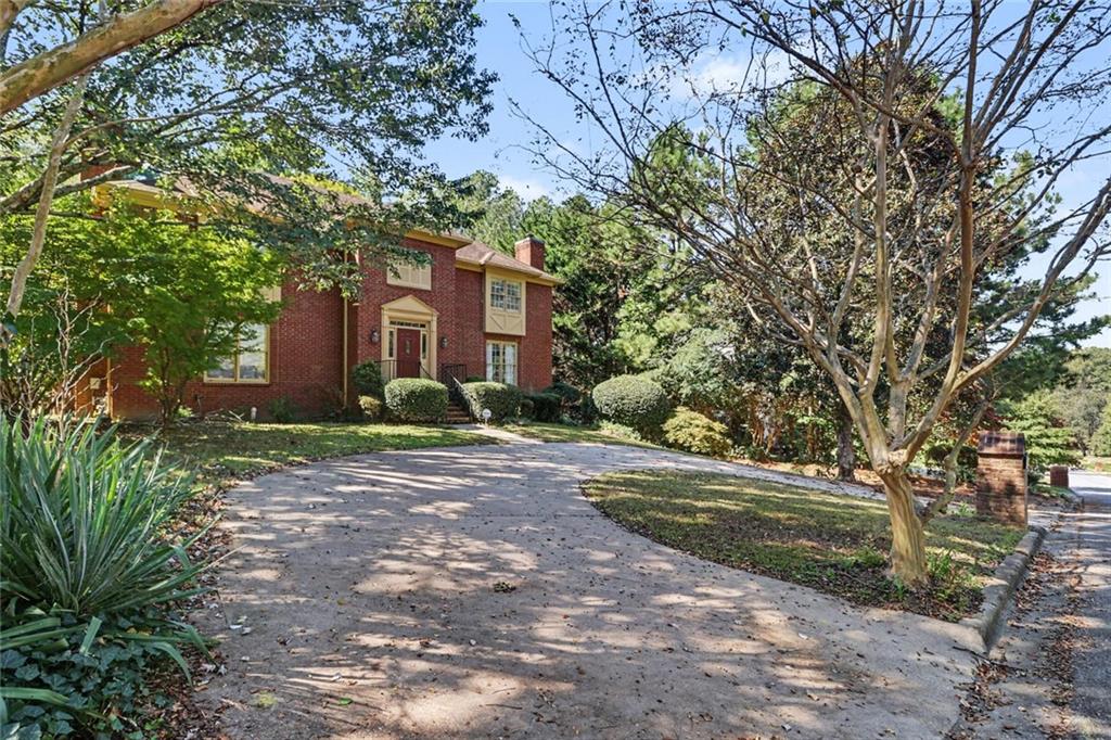 8880 Carroll Manor Drive — photo