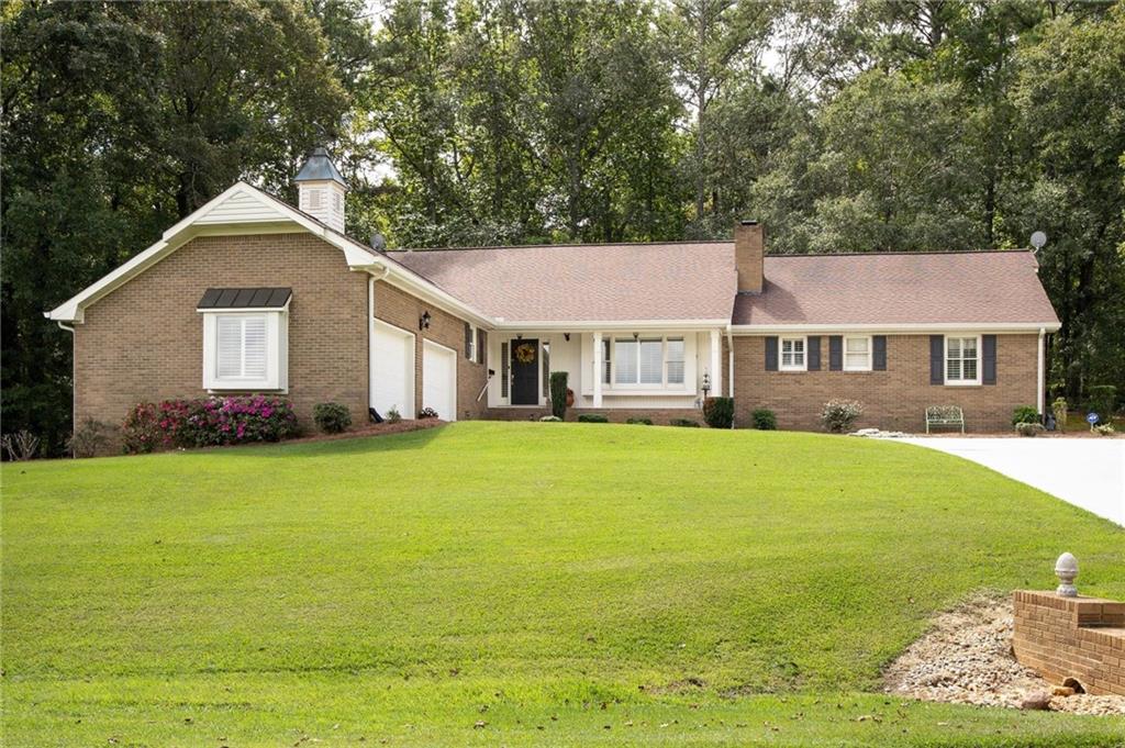 53 Maple Valley Drive — photo
