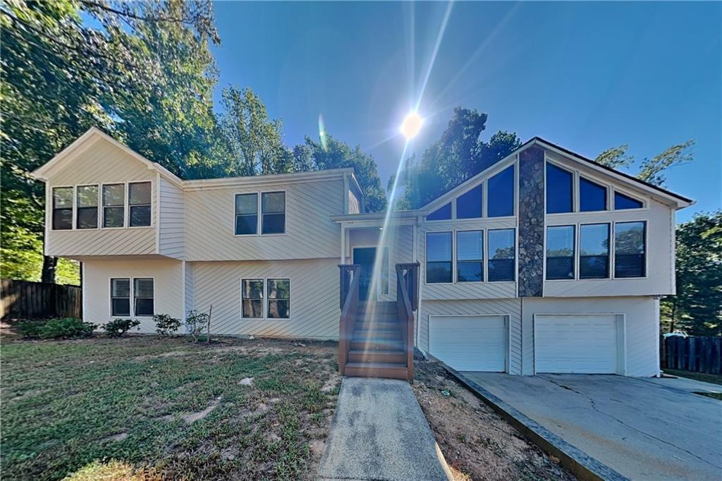 749 Maggie Court NW — photo