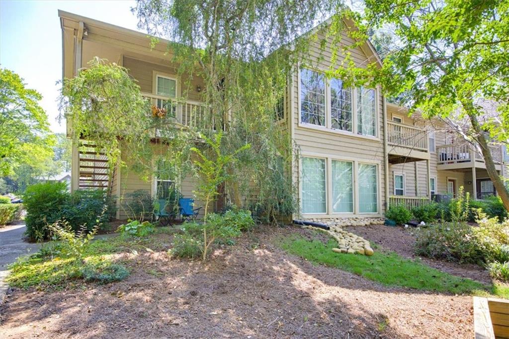 704 Country Park Drive SE — photo