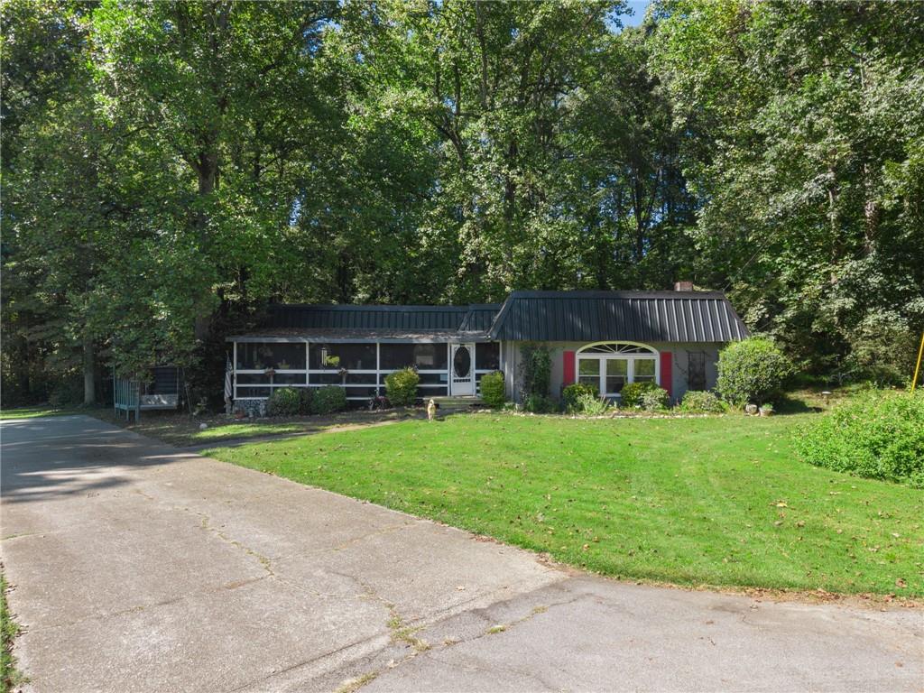 4343 Hamill Ct — photo