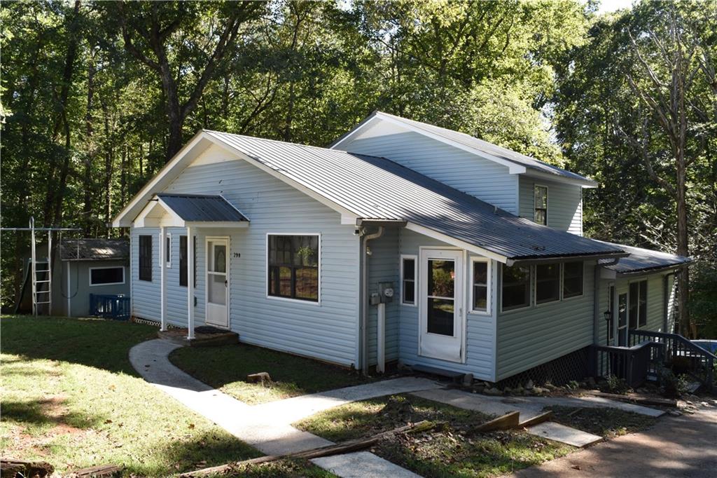 290 Emerald Drive — photo