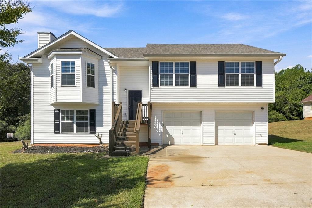 90 Green Commons Drive — photo