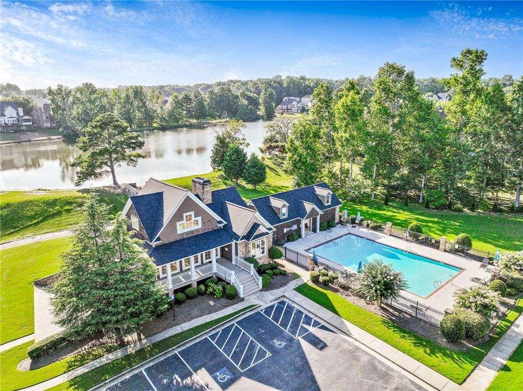 7080 Roselake Circle — photo