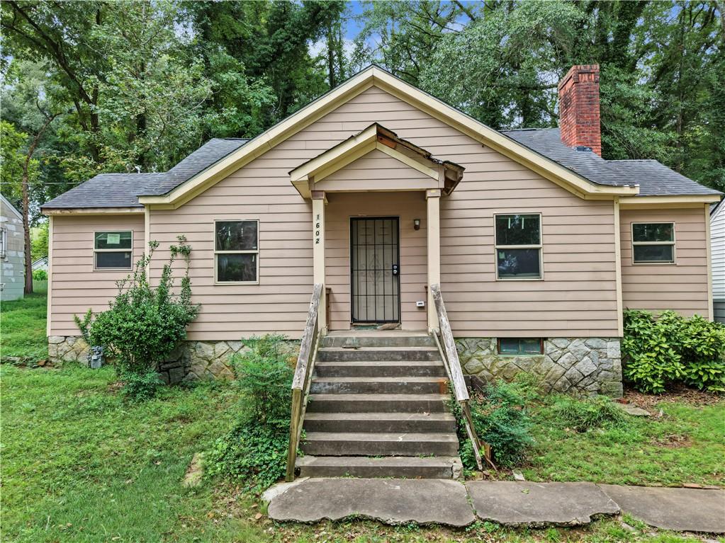 1602 Kenmore Street SW — photo