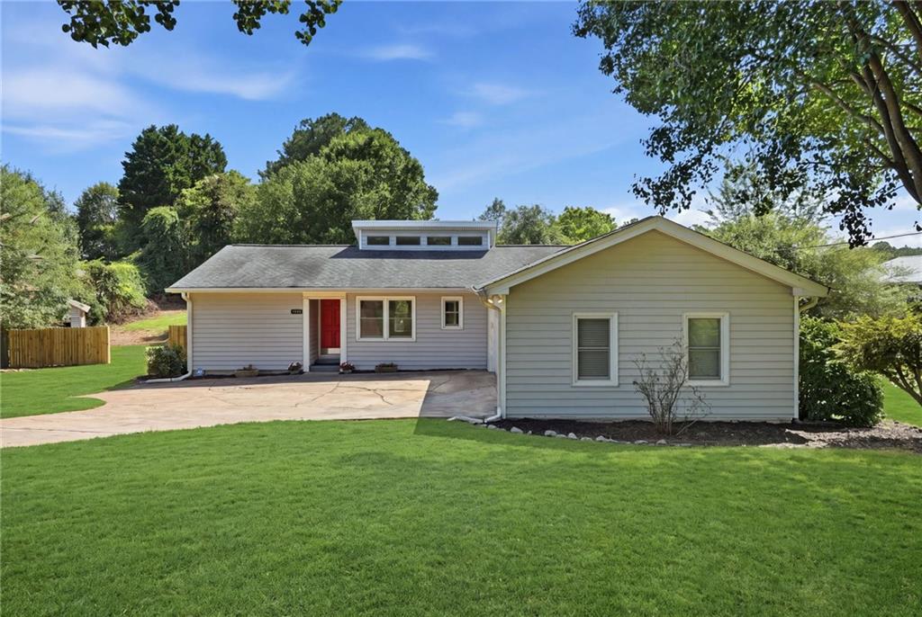 7825 Wallace Tatum Road — photo