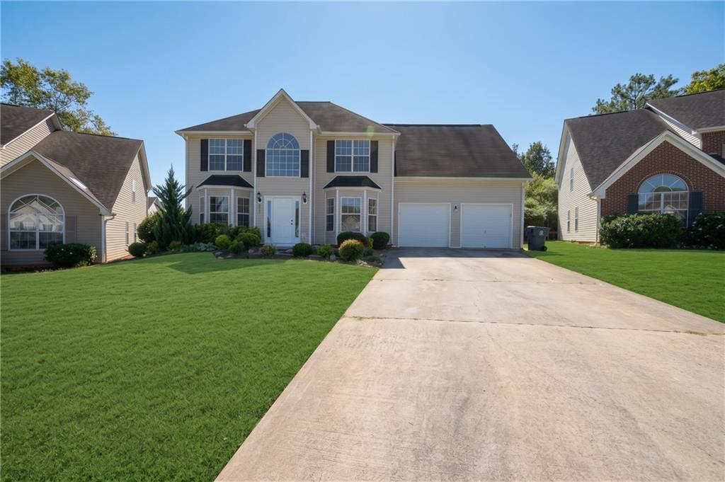 412 Lake Front Court — photo