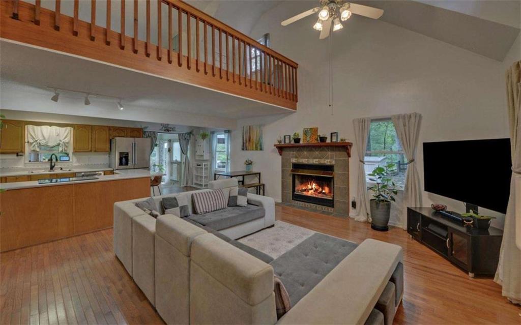 75 Farley Court — photo