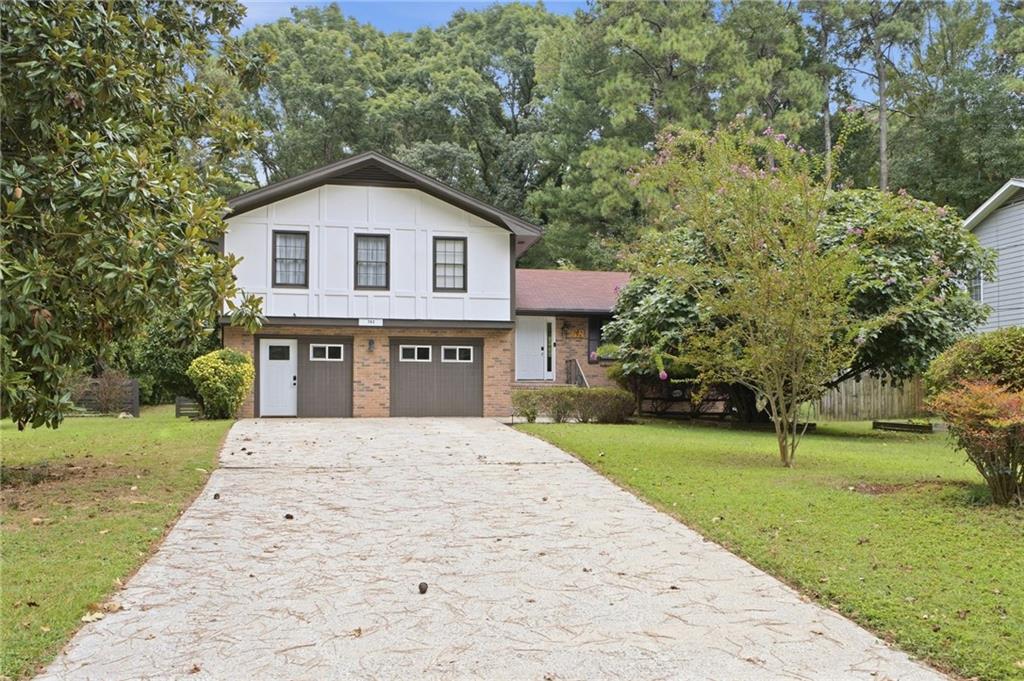 792 Mountainbrooke Circle — photo