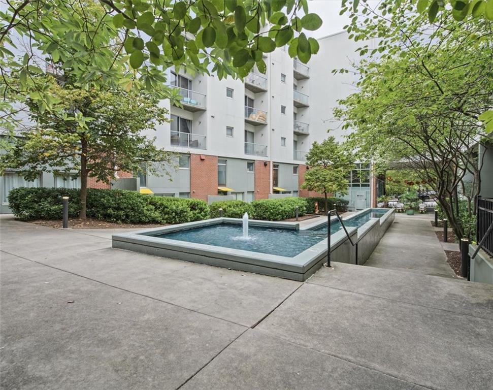 620 Glen Iris Drive NE Unit 325 — photo