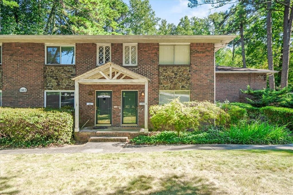 2412 Peachwood Circle NE Unit 4 — photo