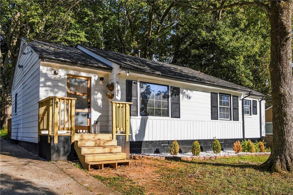 2184 Browns Mill Road SE — photo
