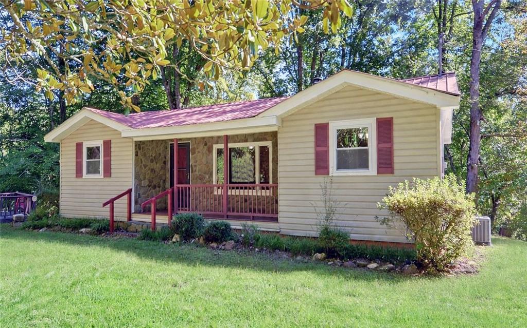 910 Hells Hollow Road, Blue Ridge, GA 30513 — photo 2