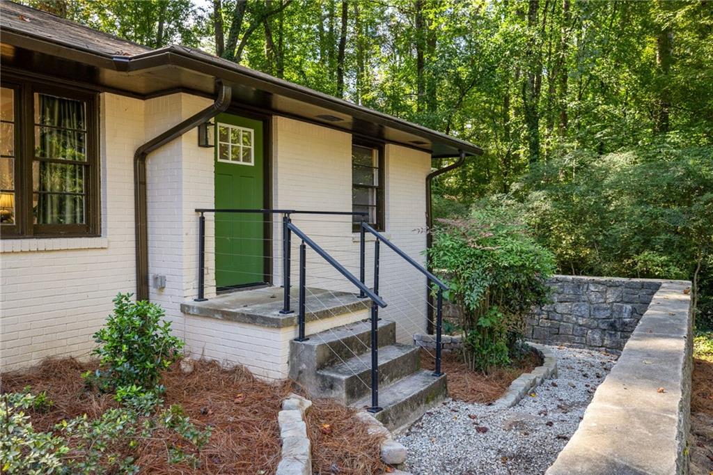 2847 Hollywood Drive, Decatur, GA 30033 — photo 3