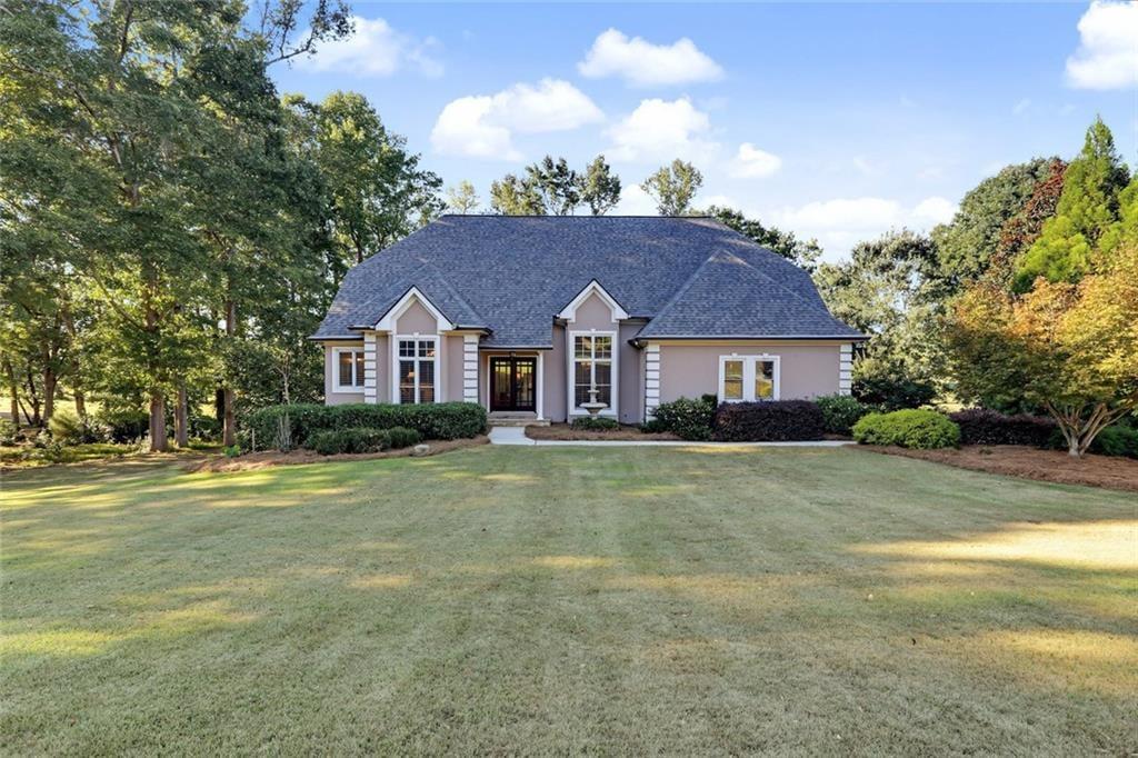 884 Fairway Drive — photo