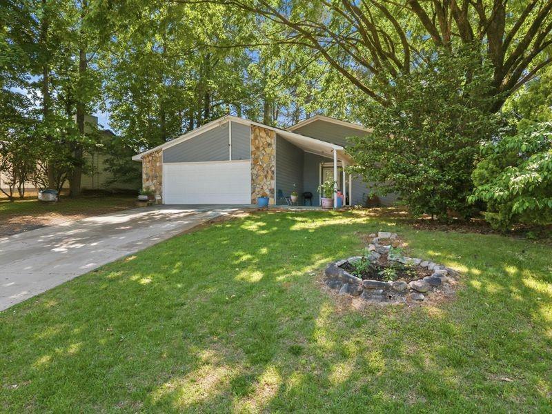 1462 Country Downs Drive — photo