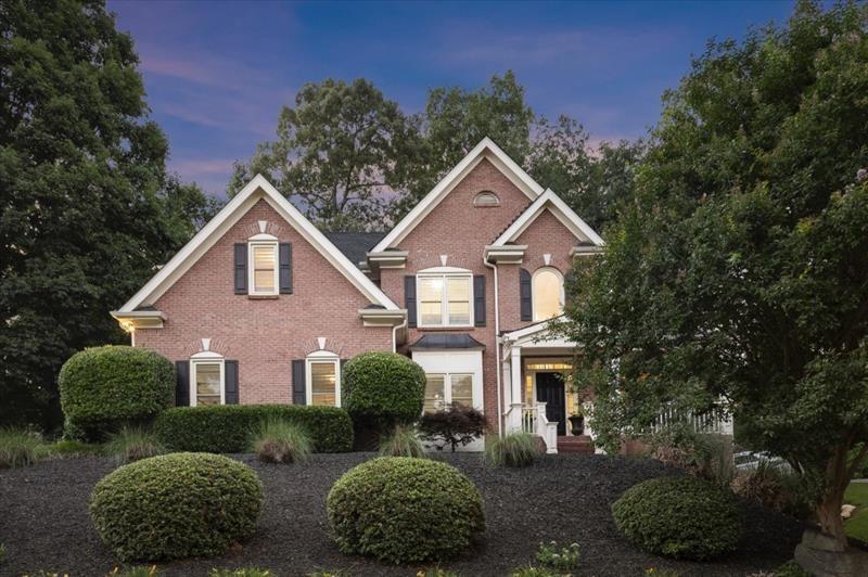 1215 Lake Washington Circle — photo