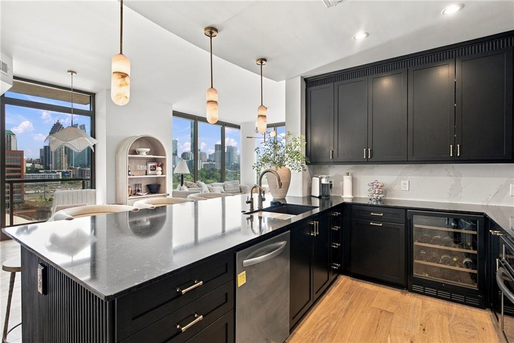 270 17th Street NW Unit 901 — photo