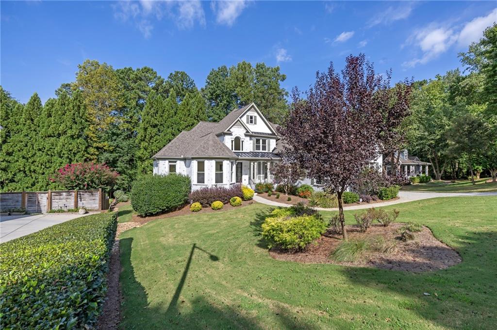 1749 Patriots Way NW — photo