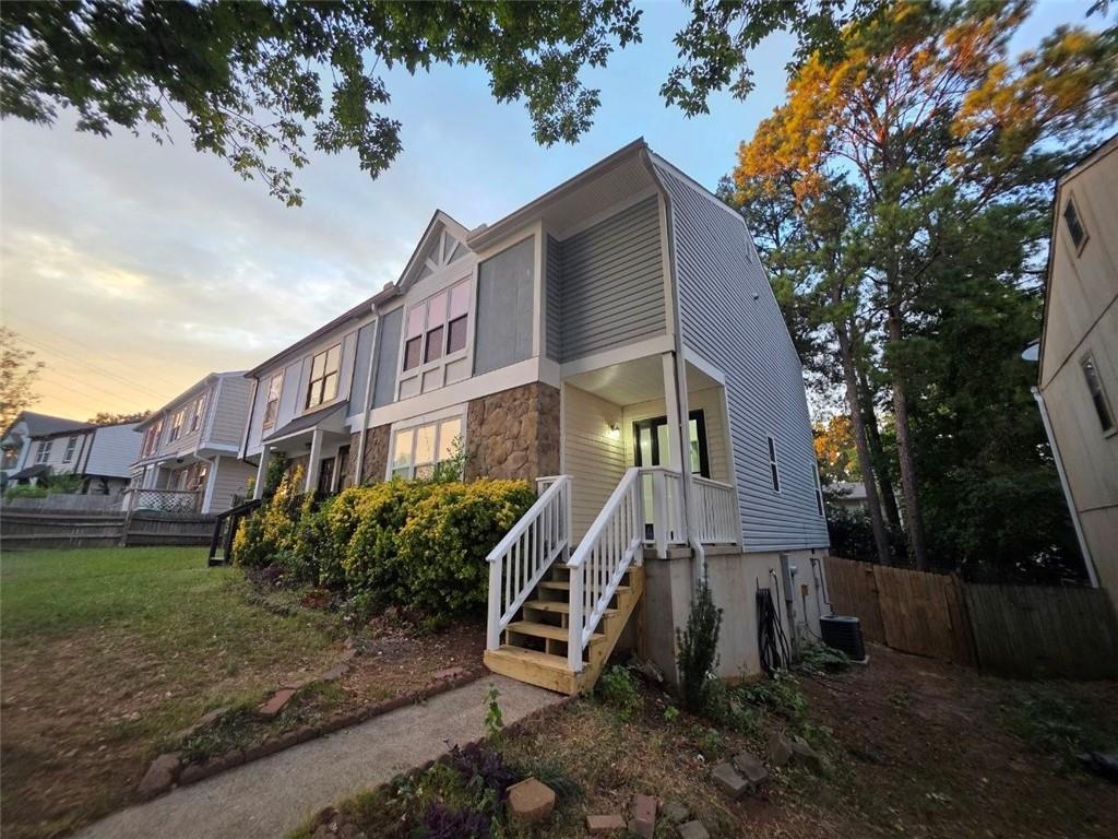 1232 Ridgecrest Lane SE — photo