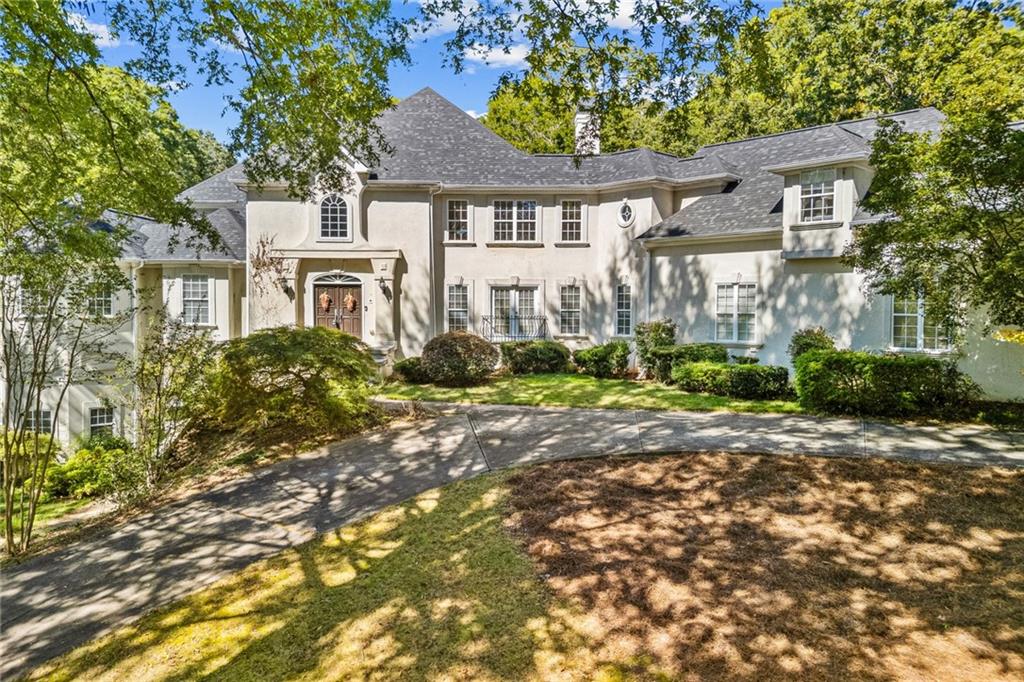 205 Standing Oak Place — photo