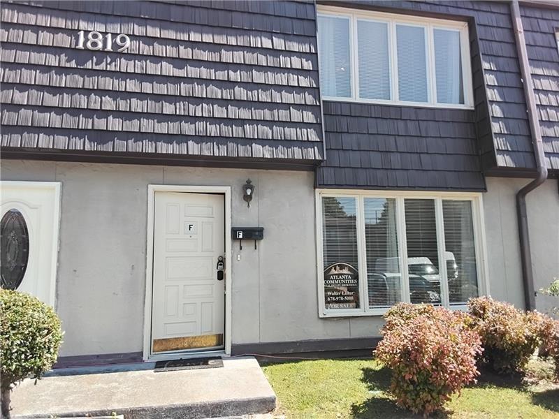 1819 Ashborough Circle SE Unit F — photo