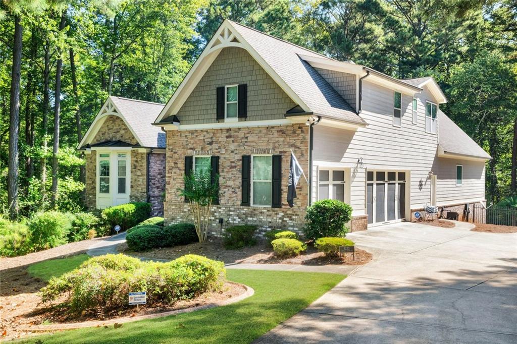 1222 Eagles Creek Court NW — photo