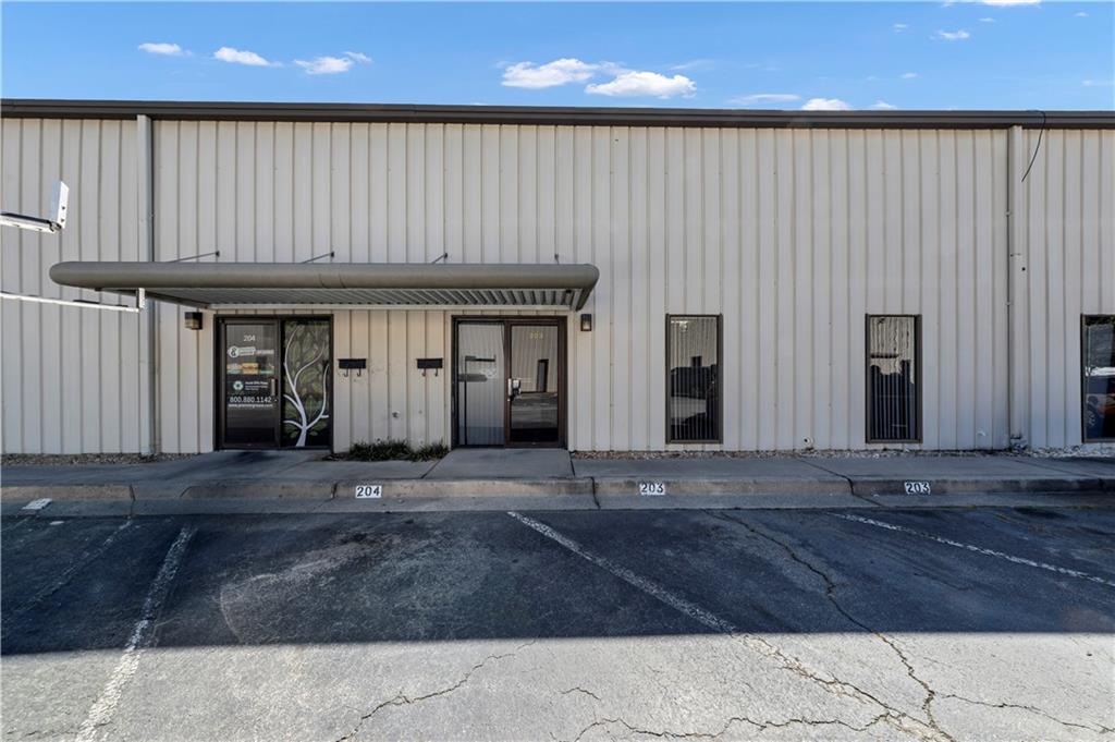 450 S Cemetery Street Unit 203 — photo