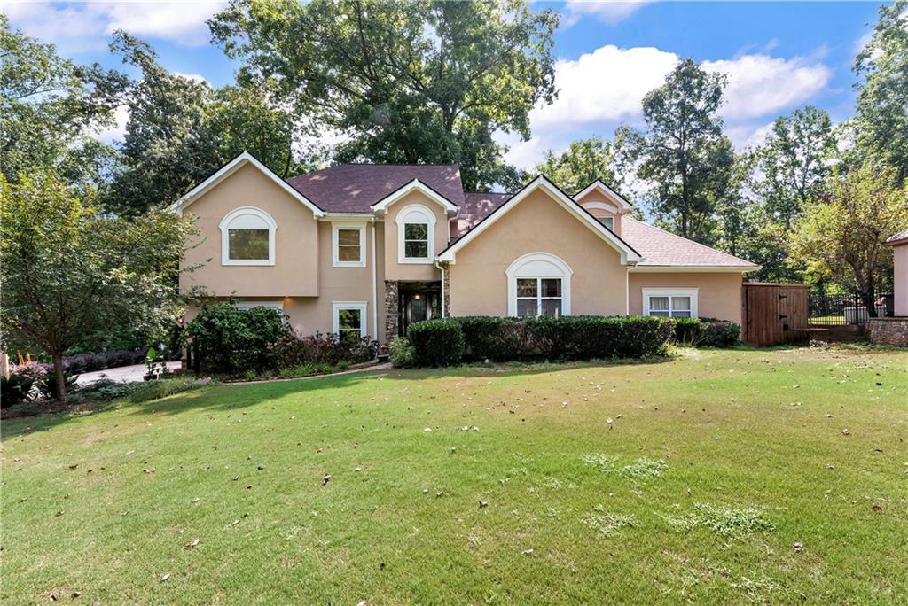 6319 Lakeview Drive — photo