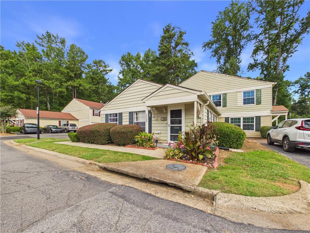 1315 Old Coach Road SW — photo