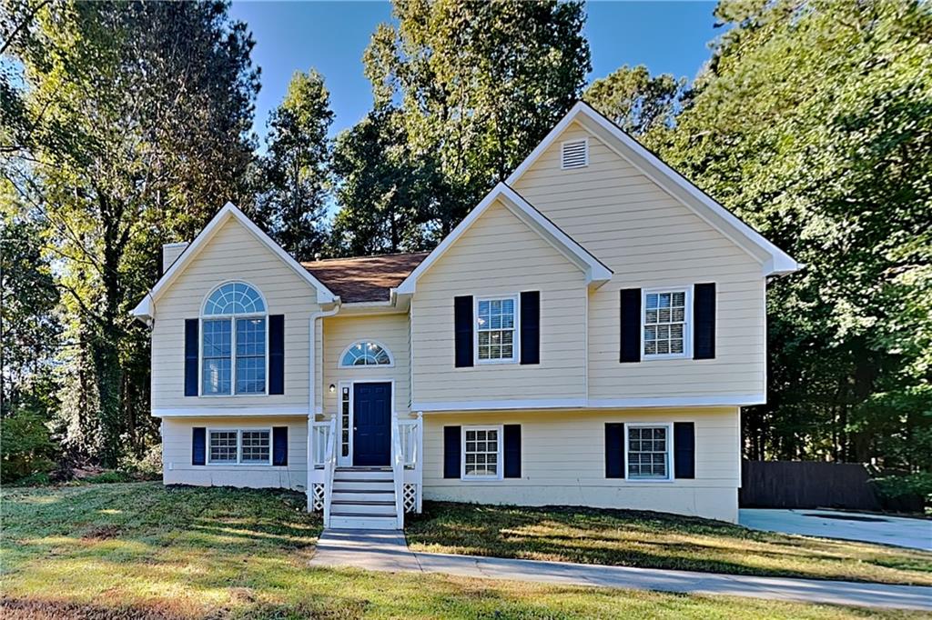 145 Loxley Court — photo