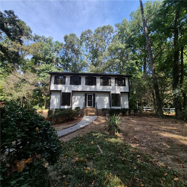 2201 Brookfield Circle — photo