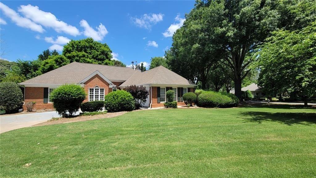 5005 Johns Creek Court — photo