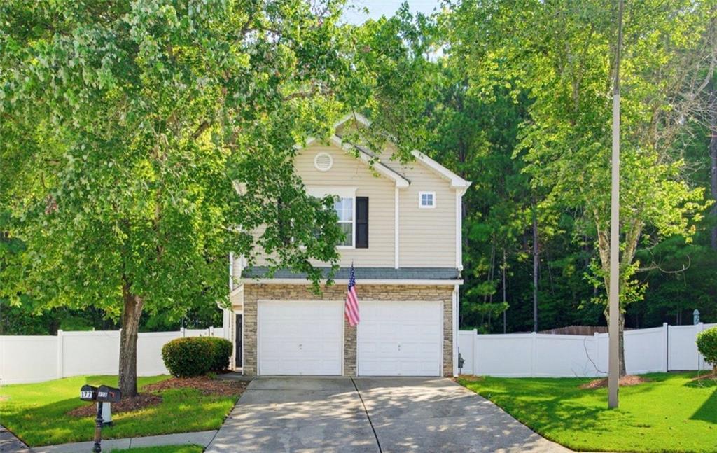 179 Oak Grove Place — photo