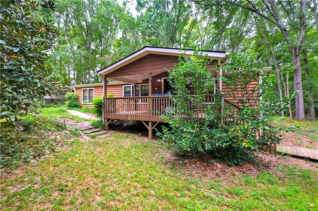 81 Woodland Court — photo
